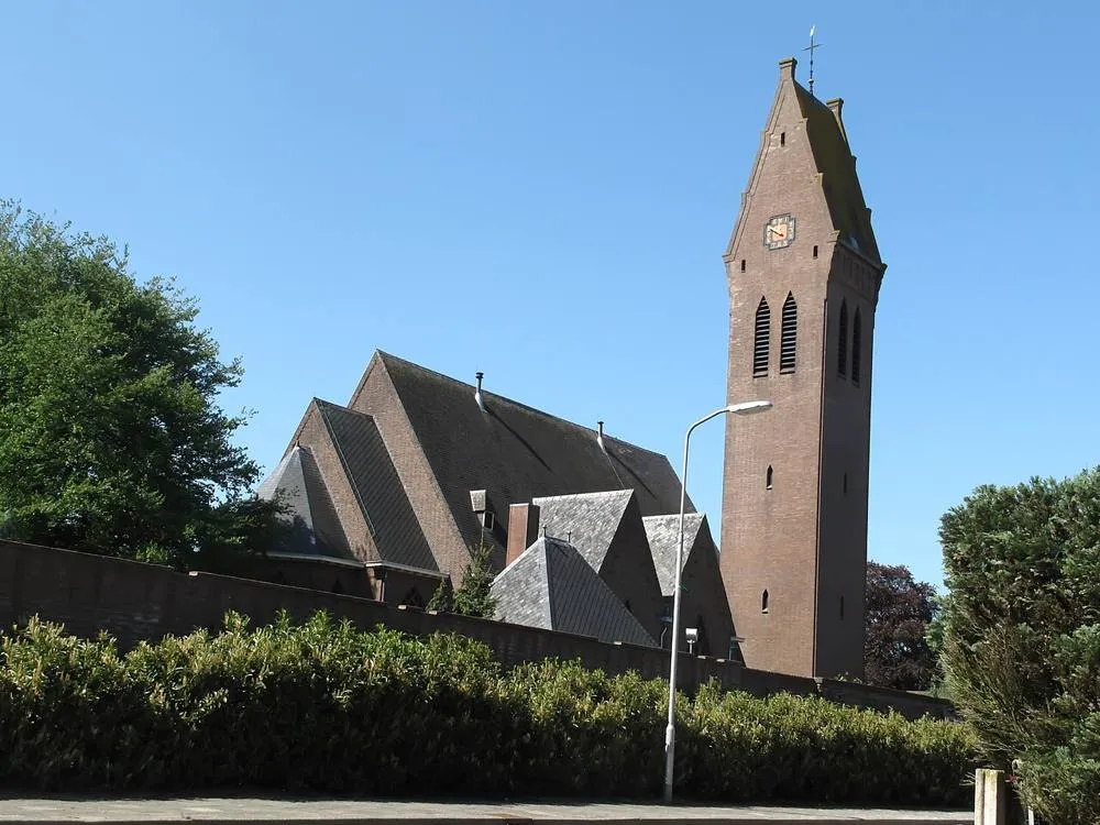 Oosterhout: Oosterhout, kerk foto1 2011-05-02 11.46